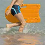 Abbildung zeigt Schwimmbrett mit Griff klein, 40 x 27 x 3,5 cm