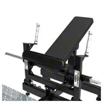 Abbildung zeigt TUNTURI Kraftstation Platinum Hip Thrust, Plate loaded, V-series