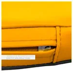 Abbildung zeigt Sitzkissen mit Kunstlederbezug und rutschhemmender Unterseite, � 36 cm