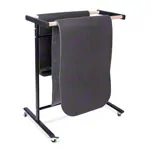 Abbildung zeigt Sport-Tec Mattenwagen Exklusiv XL 90 cm, f�r max. 16 Gymnastikmatten, fahrbar
