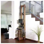 Abbildung zeigt WaterRower Ruderger�t Nussbaum, inkl. S4 Monitor