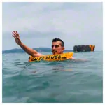 Abbildung zeigt RESTUBE aufblasbare Schwimm- und Rettungsboje extreme, inkl CO2 Patrone