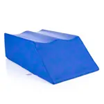 Abbildung zeigt Lagerungskeil mit 2 flachen Beinmulden, LxBxH 75x42x22 cm