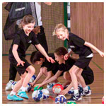 Abbildung zeigt Molten Handball H1C3500-BW, Größe 1