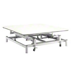 Bobathliege Grand Comfort mit Radhebesystem