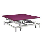 Bobathliege Grand Comfort mit Radhebesystem