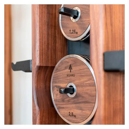 NOHrD WeightPlate Tower 2x Kurzhanteln, 1x Langhantel 20x Hantelscheiben, Nussbaum