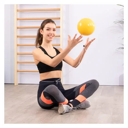 Sportball mit Schnur,  18-21 cm