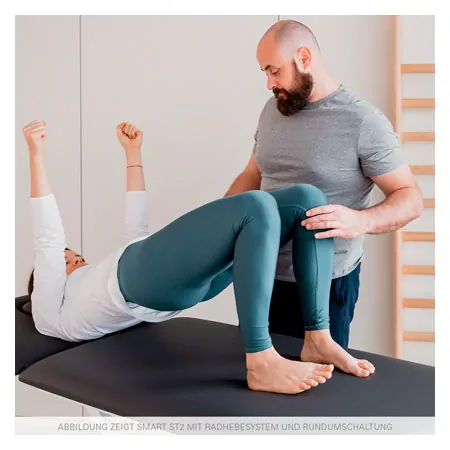 Therapieliege Smart ST2 mit Radhebesystem und Rundumschaltung