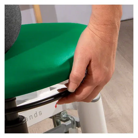 Drehhocker Standard mit Polster und Rollen