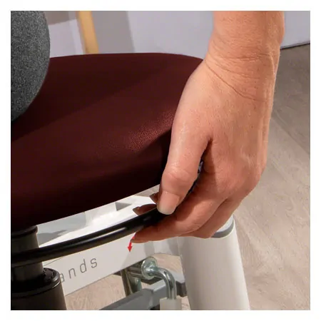 Drehhocker Standard mit Polster und Rollen