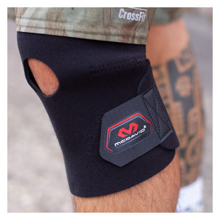 McDavid Kniebandage mit Patellaöffnung aus Neopren, One Size